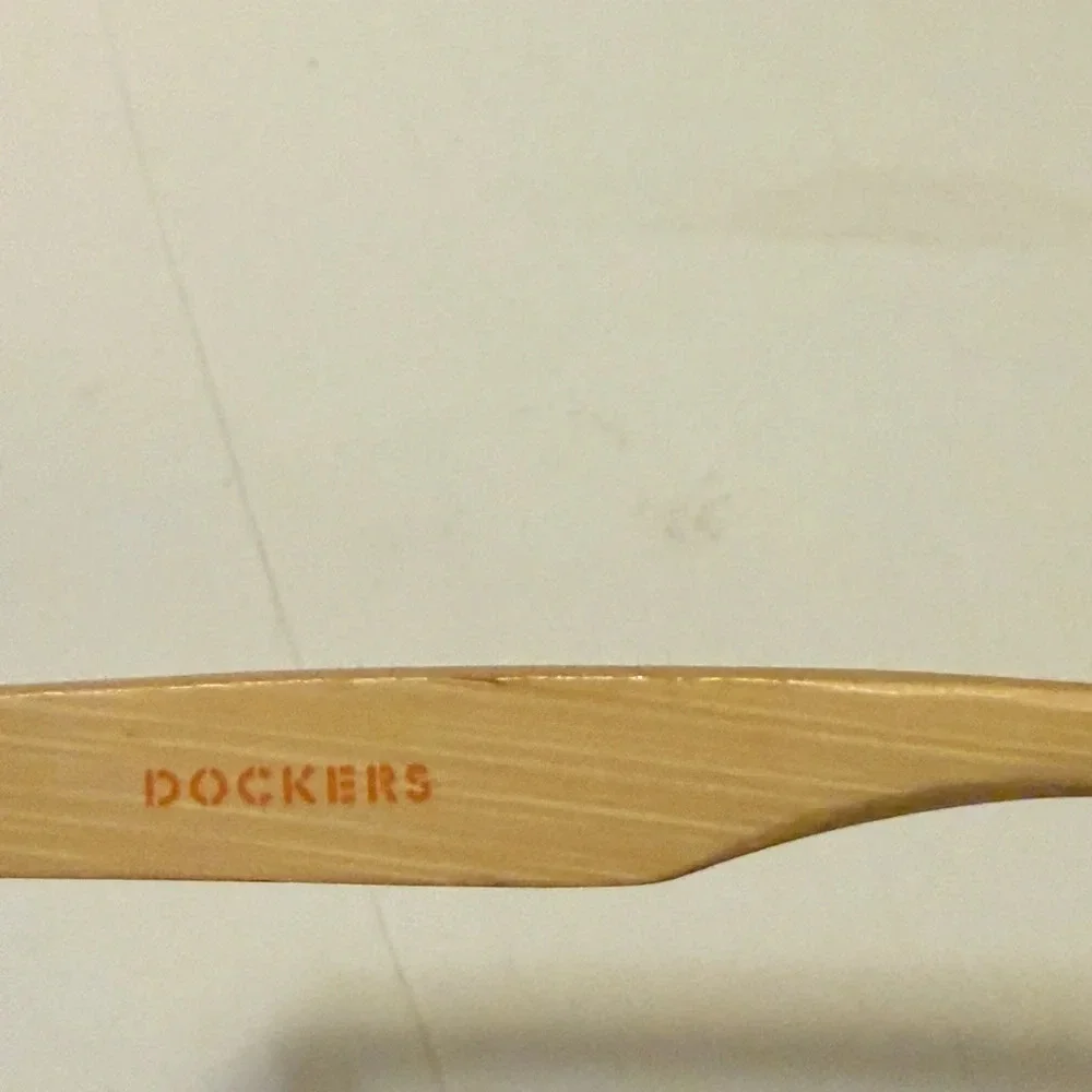 Two beautiful DOCKERS sunglasses in good condition